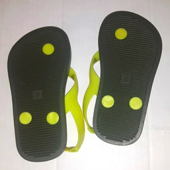 EUC Bundle Toddler Boys Flip Flop Sandals 3 Sets - Picture 10 of 14